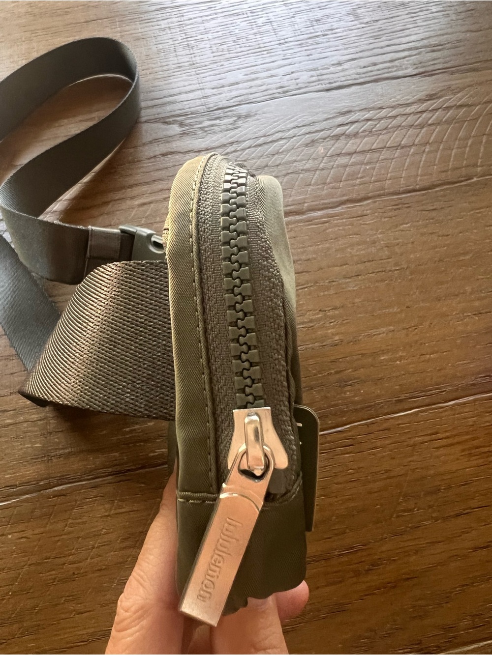 lululemon athletica Gray Green Everywhere Belt Bag with Adjustable Strap - Picture 5 of 10